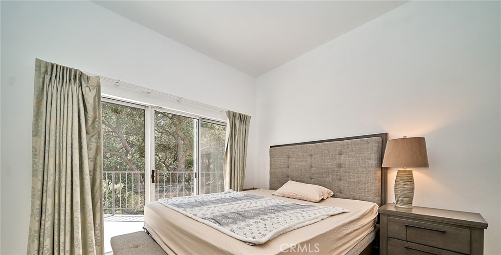 1089 Village Drive - Photo 17