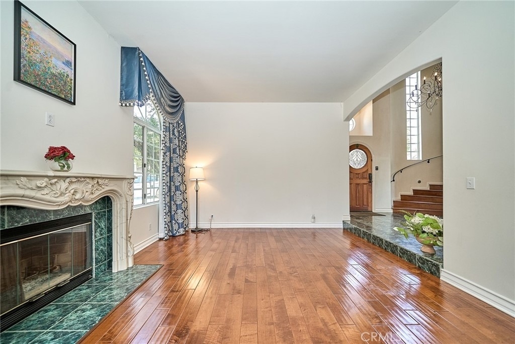 1089 Village Drive - Photo 7