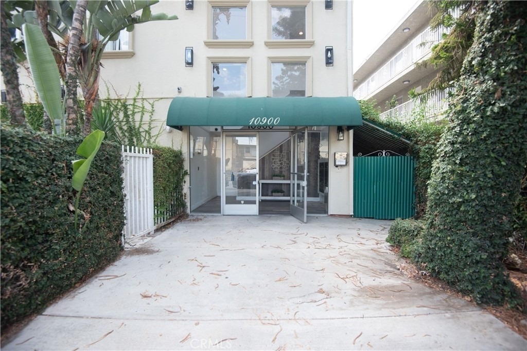 10900 Blix - Photo 4