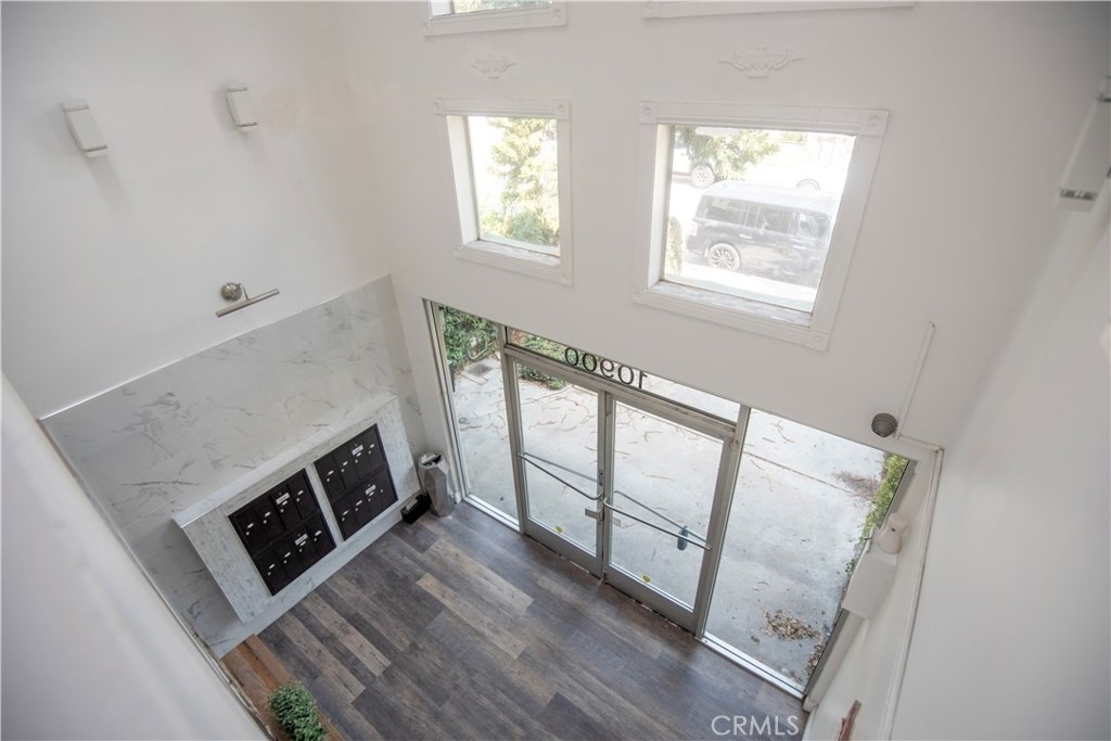 10900 Blix - Photo 3