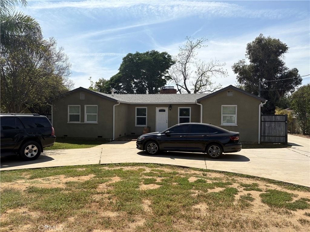 12917 Gladstone - Photo 1