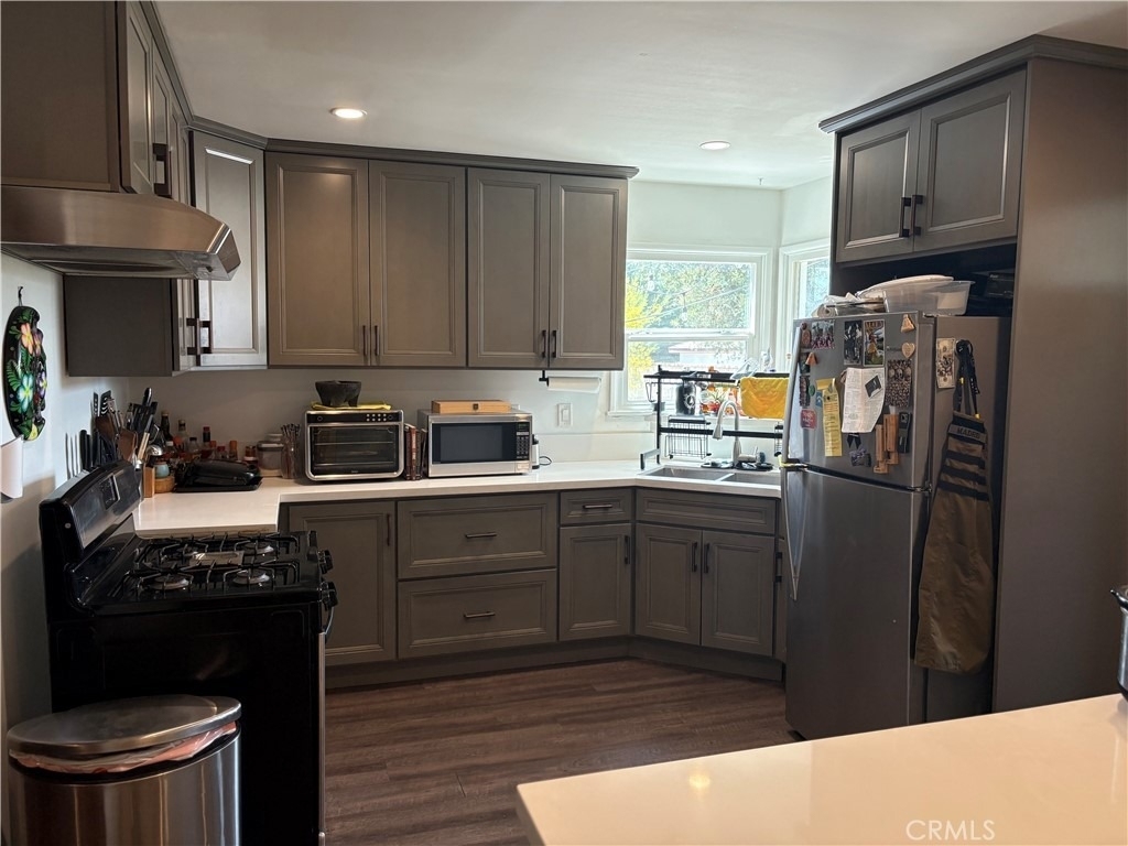 12917 Gladstone - Photo 4