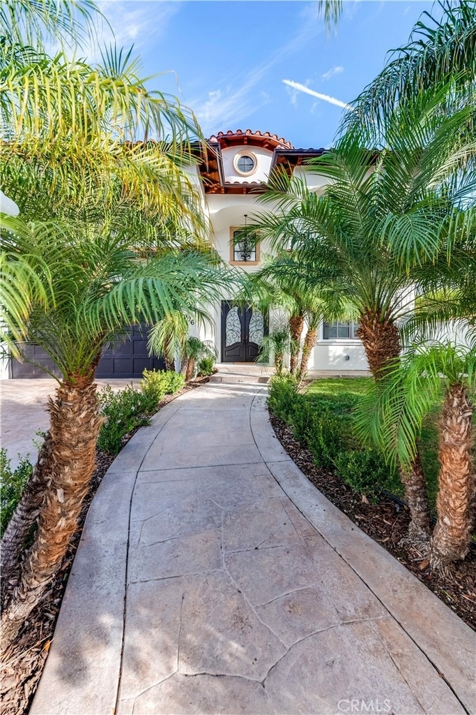 4906 Rubio Avenue - Photo 4