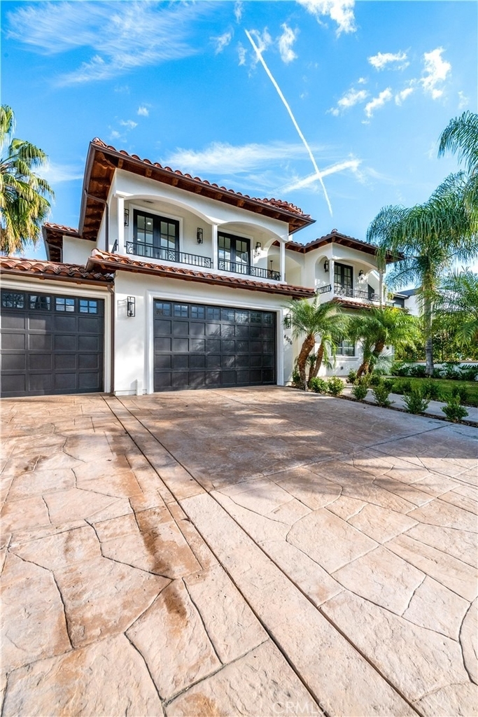 4906 Rubio Avenue - Photo 3
