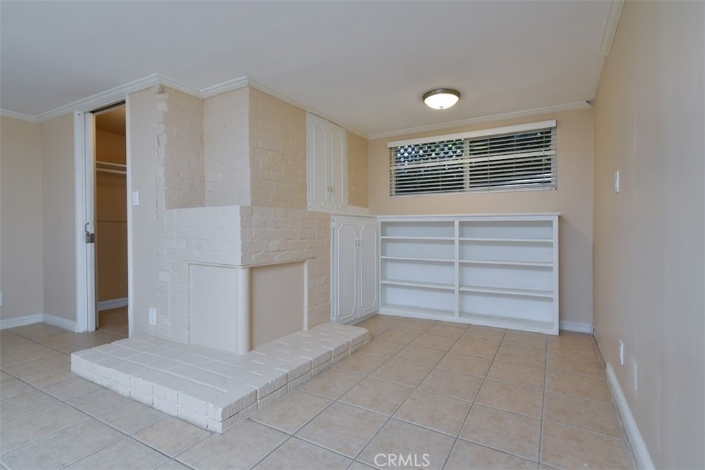 14334 1/2 Tiara - Photo 5