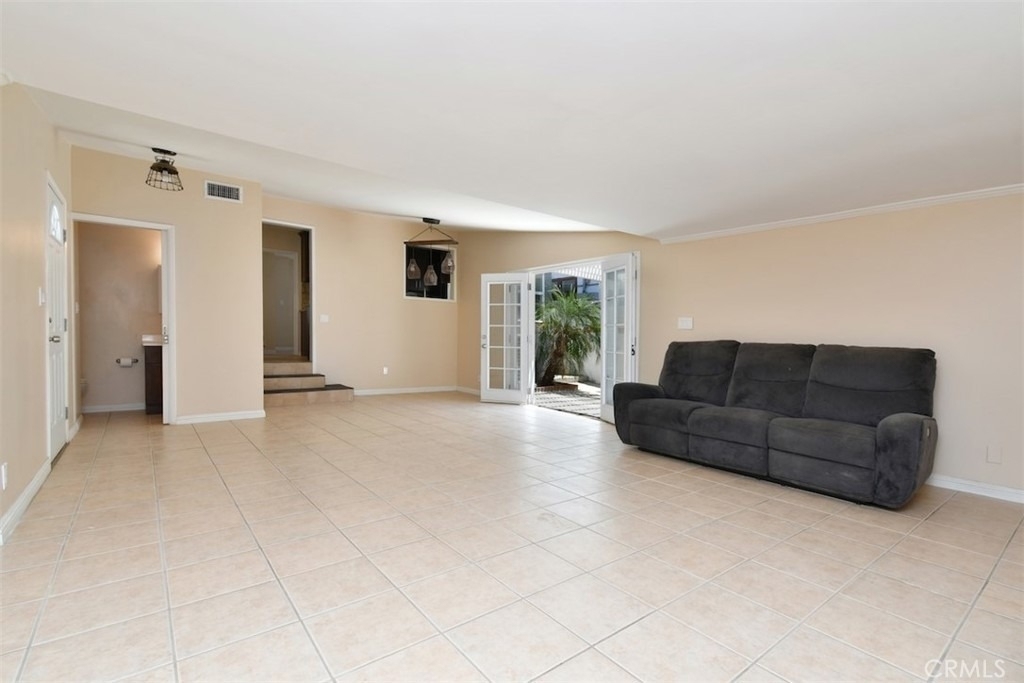 14334 1/2 Tiara - Photo 6