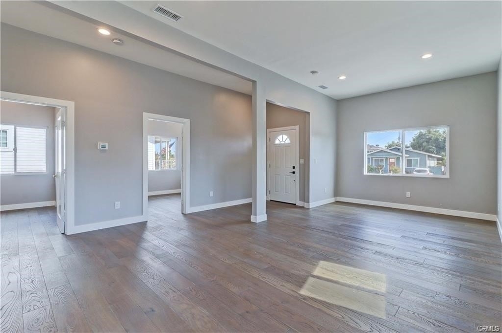 409 Olive Street - Photo 3
