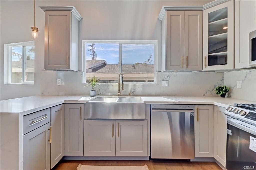 409 Olive Street - Photo 10
