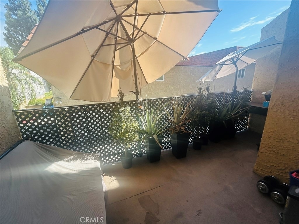 404 W Electric Avenue - Photo 15