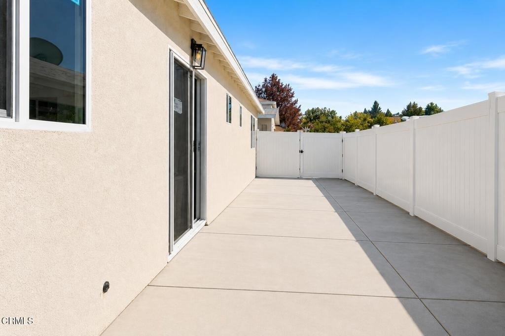 6256 Satsuma Avenue - Photo 10