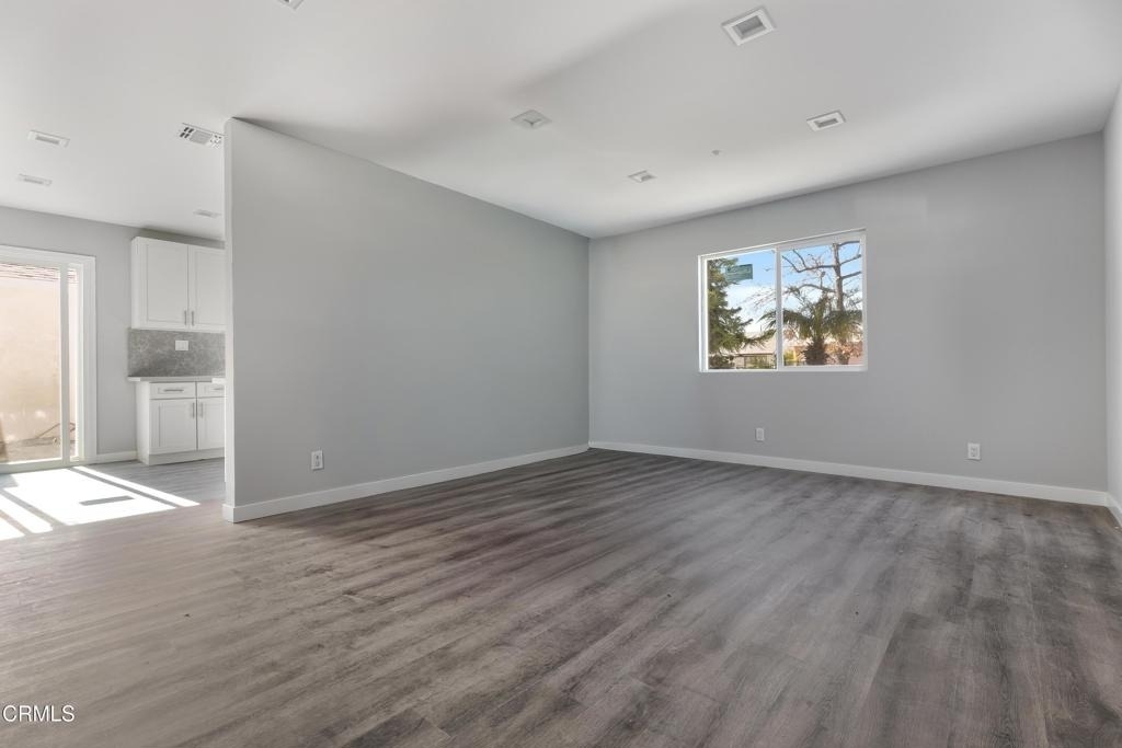 6256 Satsuma Avenue - Photo 3