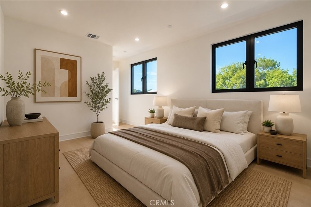 2676 Newell Street - Photo 4