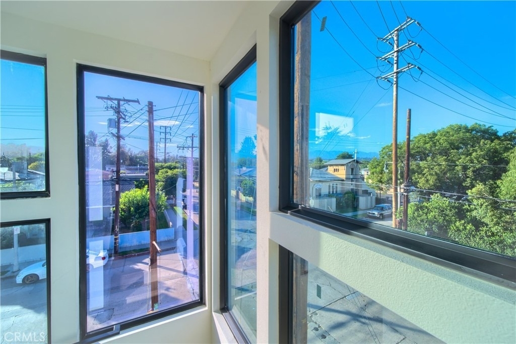 2676 Newell Street - Photo 6