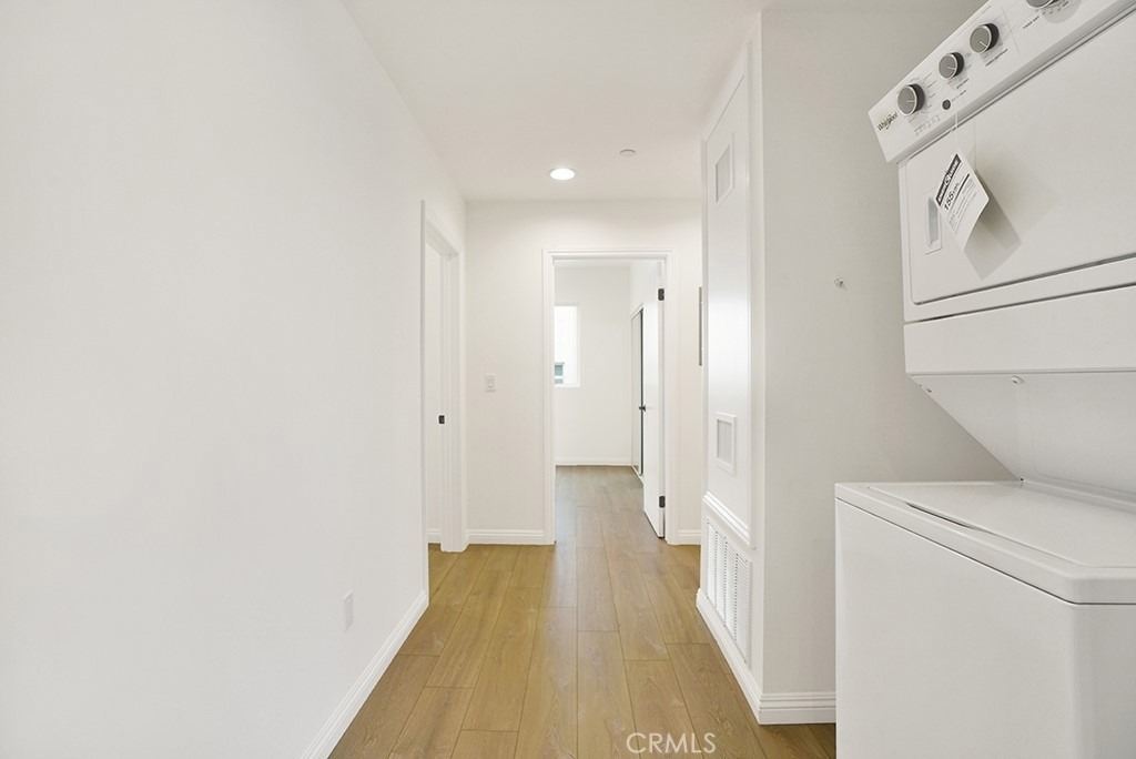 5729 Willow Crest Avenue - Photo 6
