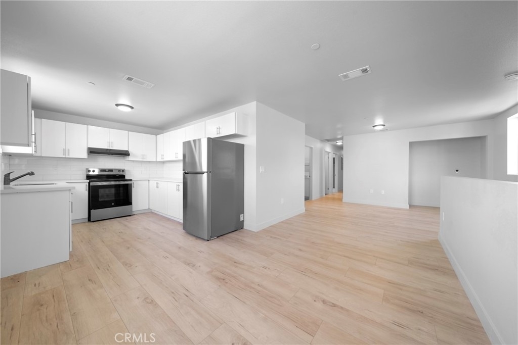 238 W 84th - Photo 2