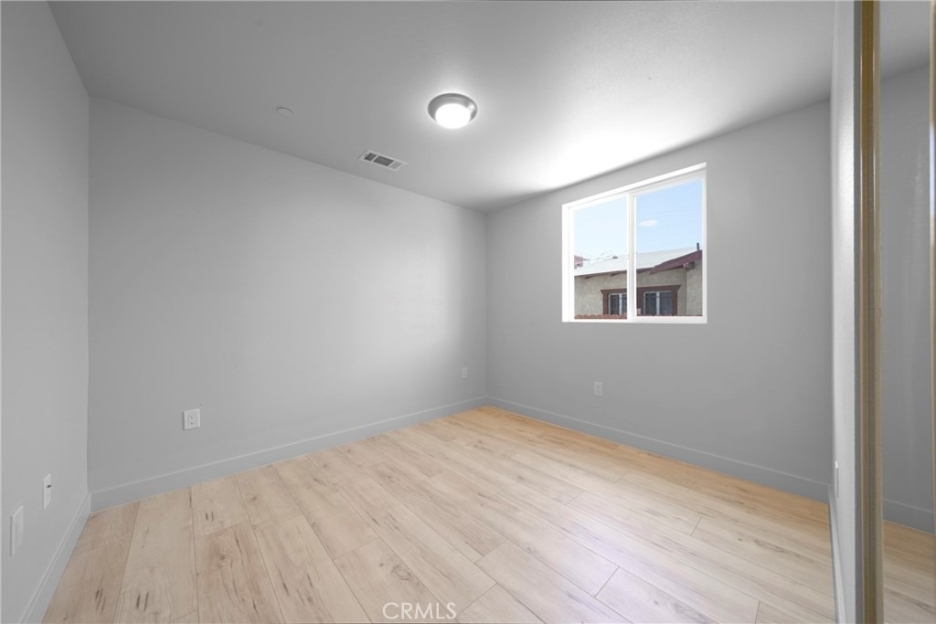 238 W 84th - Photo 3