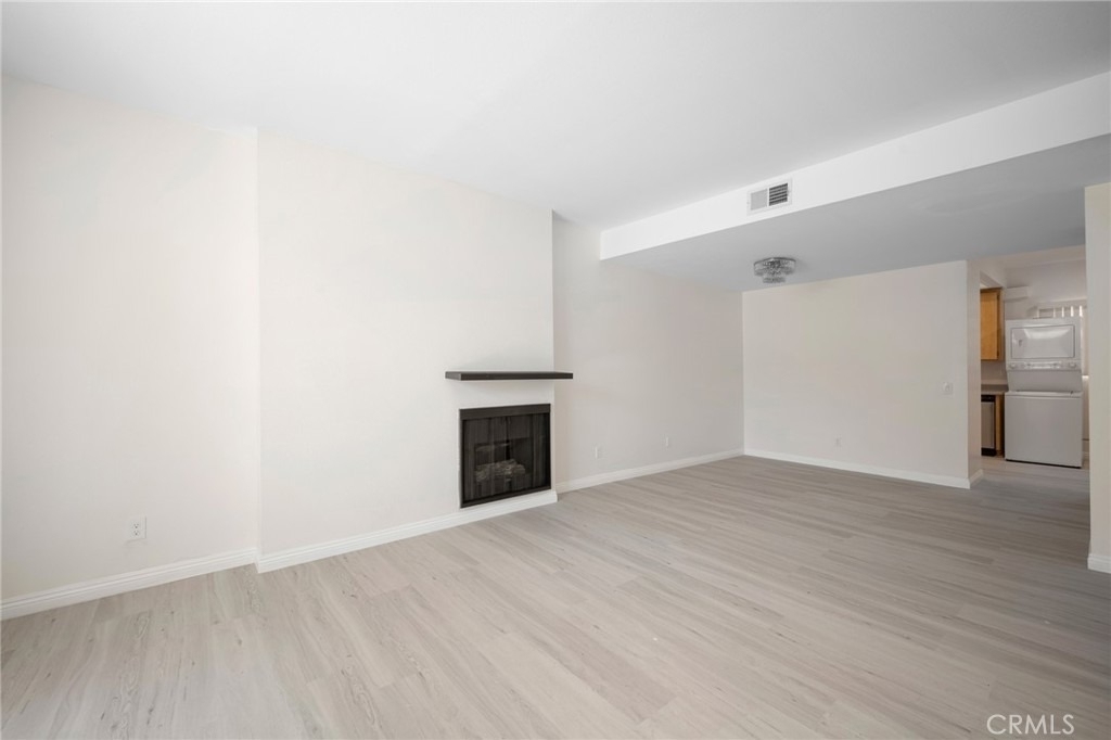 4328 Whitsett Avenue - Photo 4