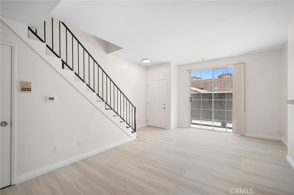 4328 Whitsett Avenue - Photo 6