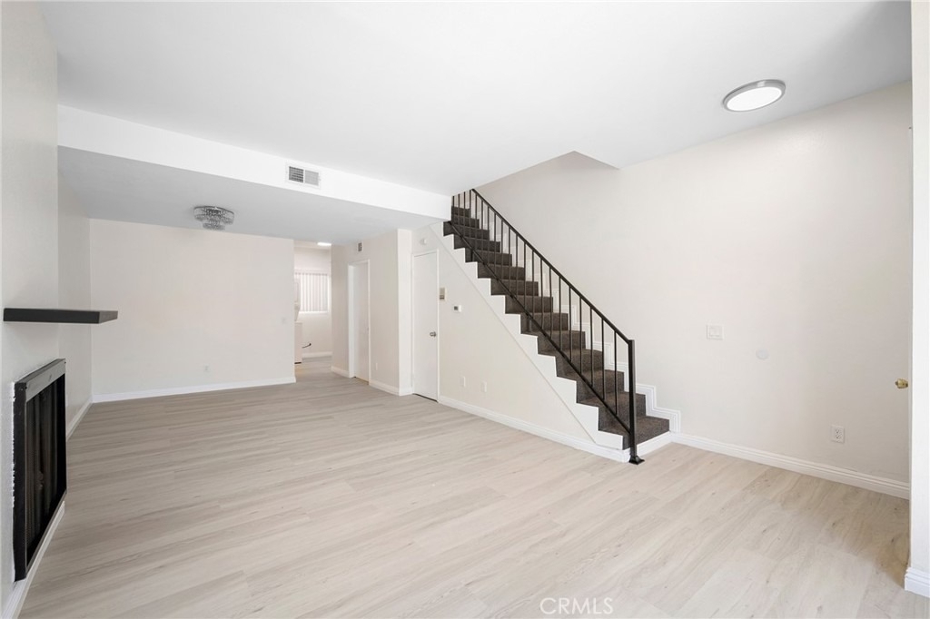 4328 Whitsett Avenue - Photo 8