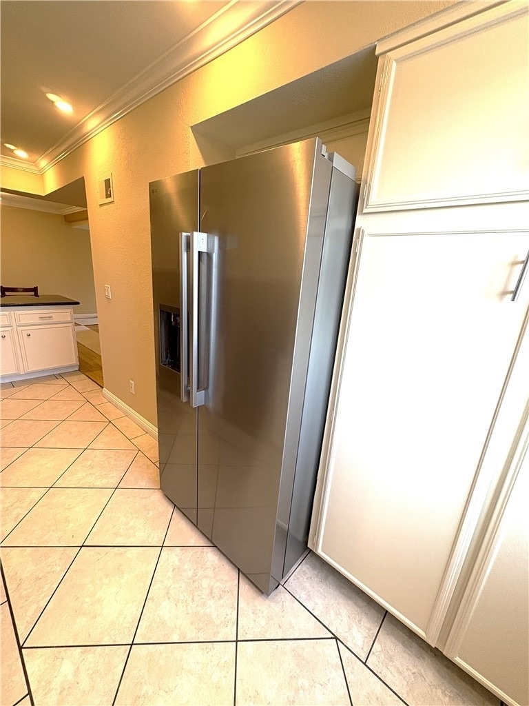 645 Balboa Avenue - Photo 6