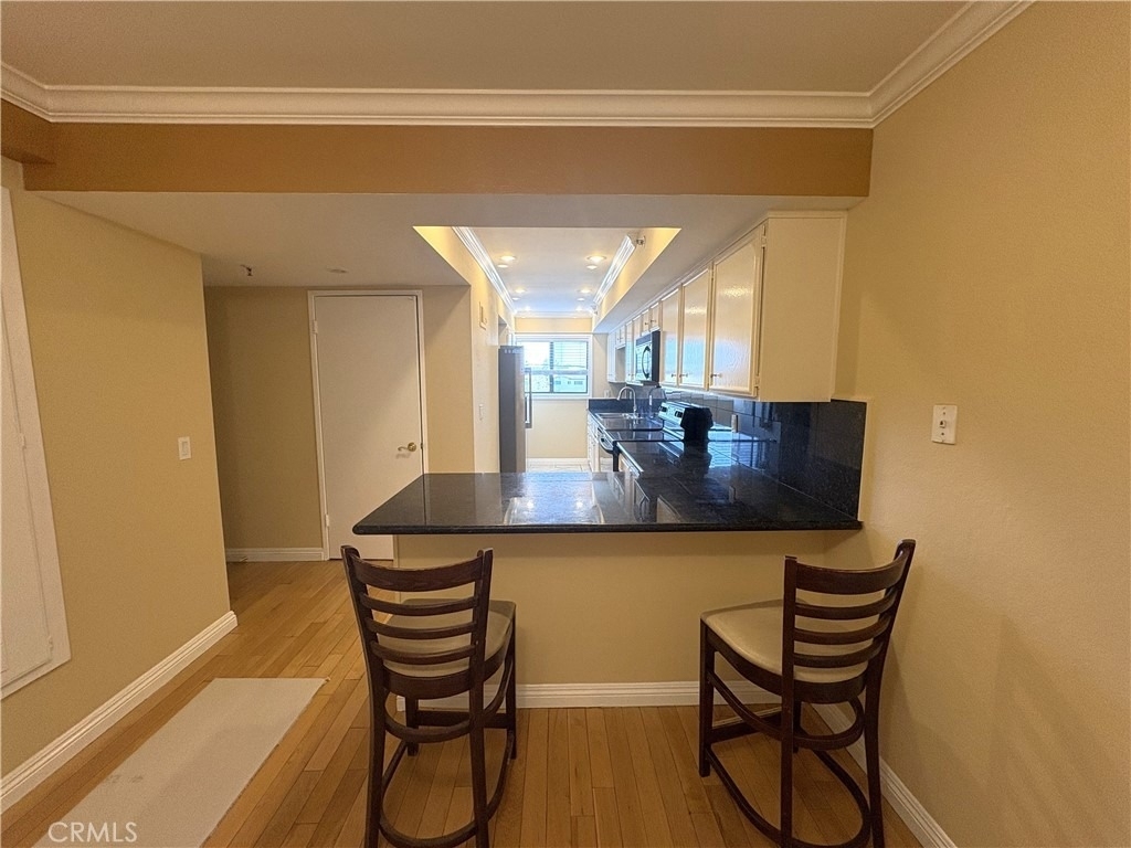 645 Balboa Avenue - Photo 3