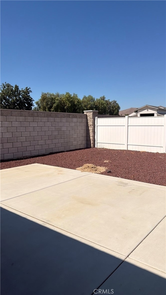 11088 Spruce Avenue - Photo 15