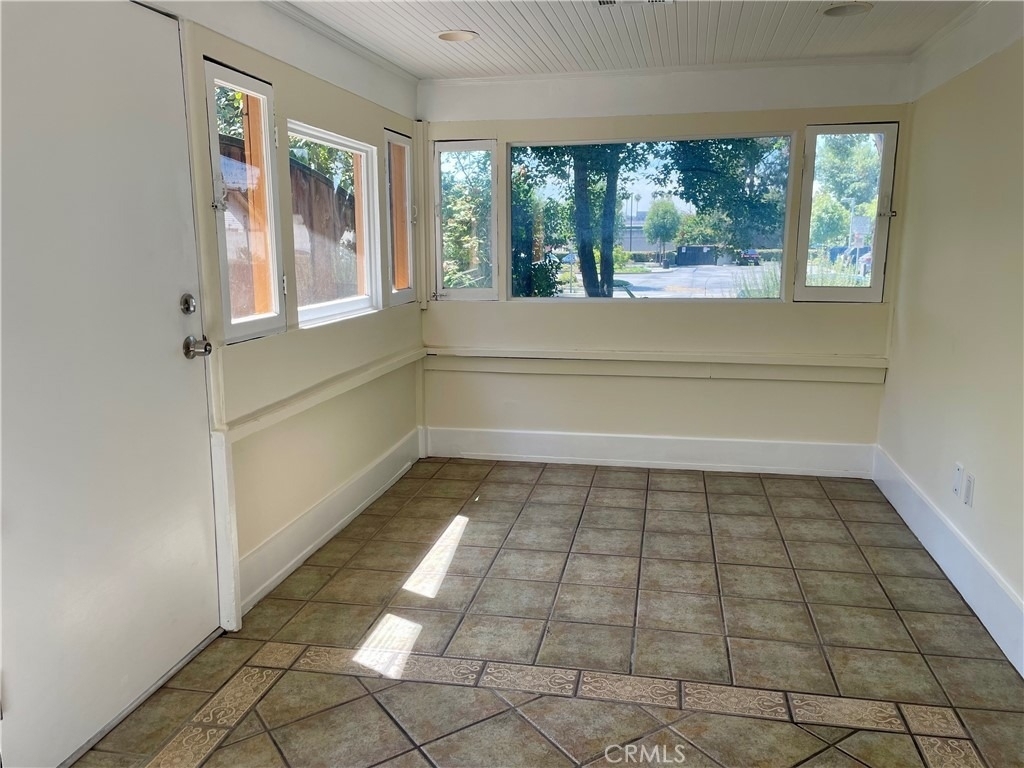 831 Boylston - Photo 1