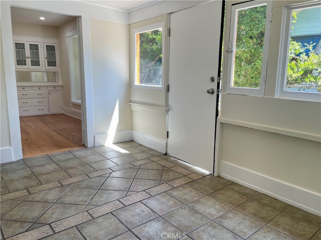 831 Boylston - Photo 2