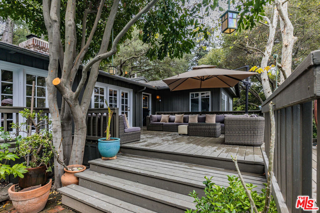 5228 Palm Drive - Photo 0