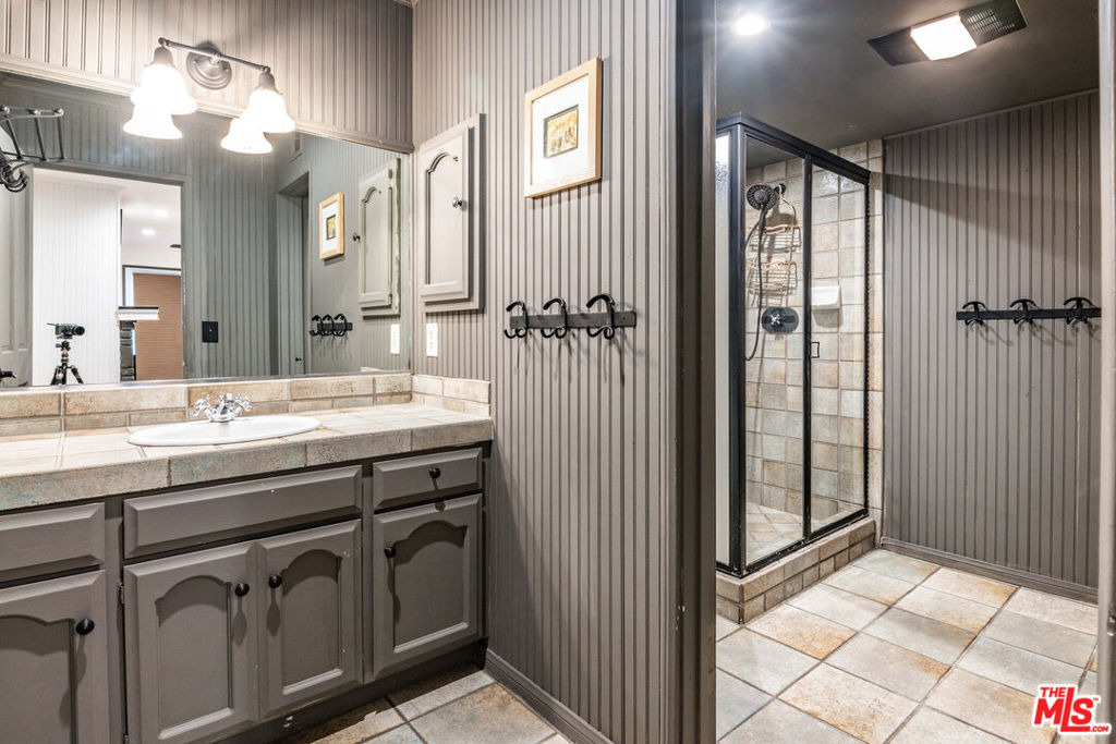 5228 Palm Drive - Photo 12