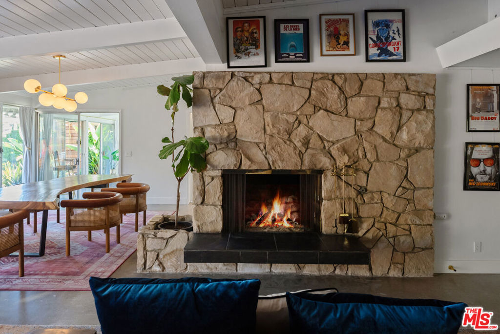 7211 Chelan Way - Photo 0