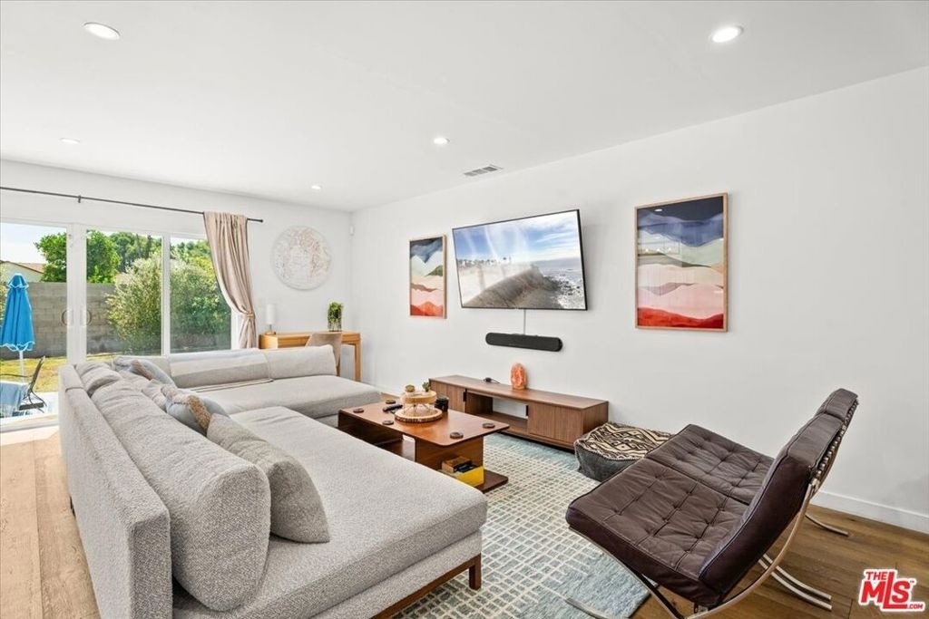 6212 Tunney Avenue - Photo 8