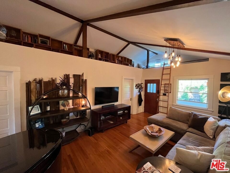 1315 N Mccadden Place - Photo 7