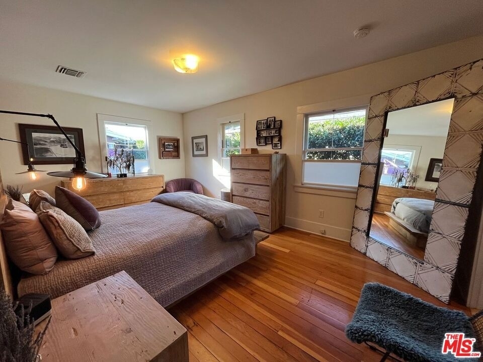 1315 N Mccadden Place - Photo 12
