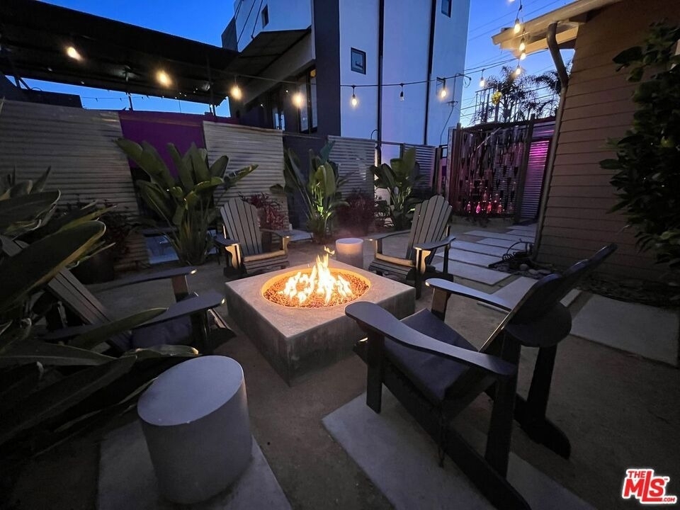 1315 N Mccadden Place - Photo 28