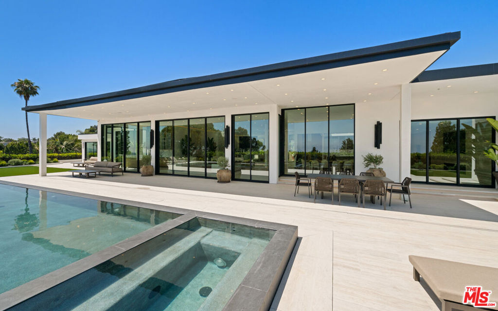 365 Trousdale Place - Photo 48