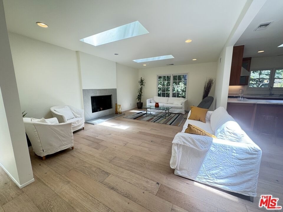 7586 Woodrow Wilson Drive - Photo 6