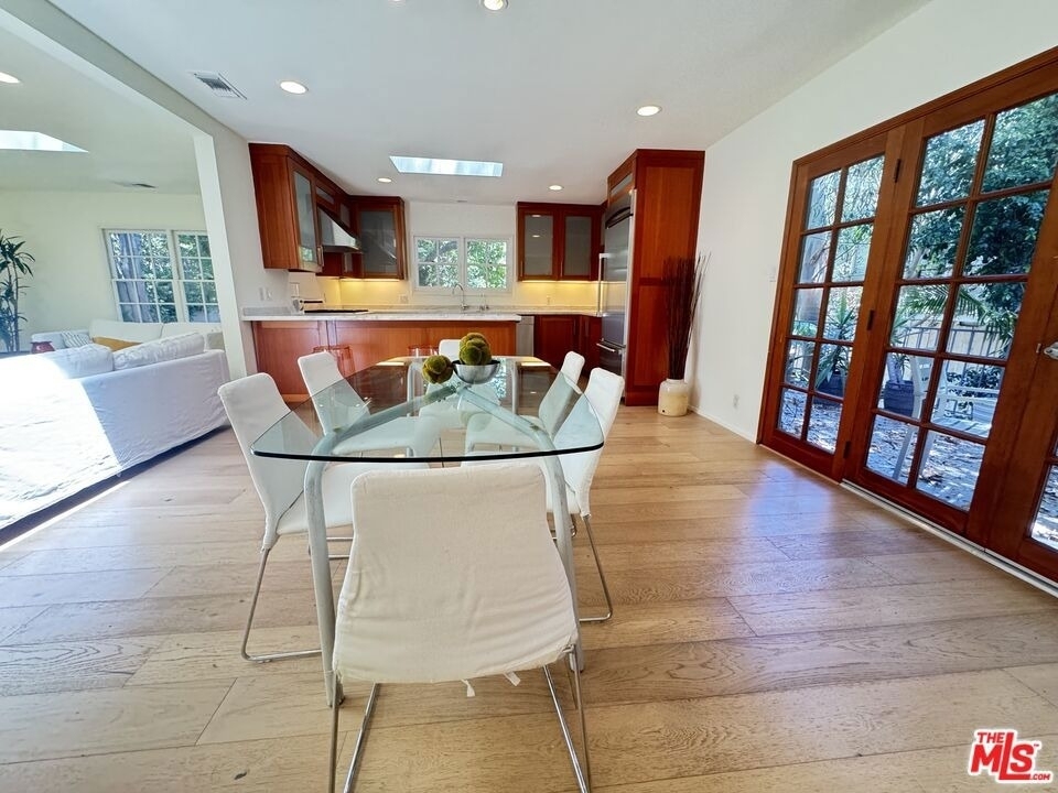 7586 Woodrow Wilson Drive - Photo 8