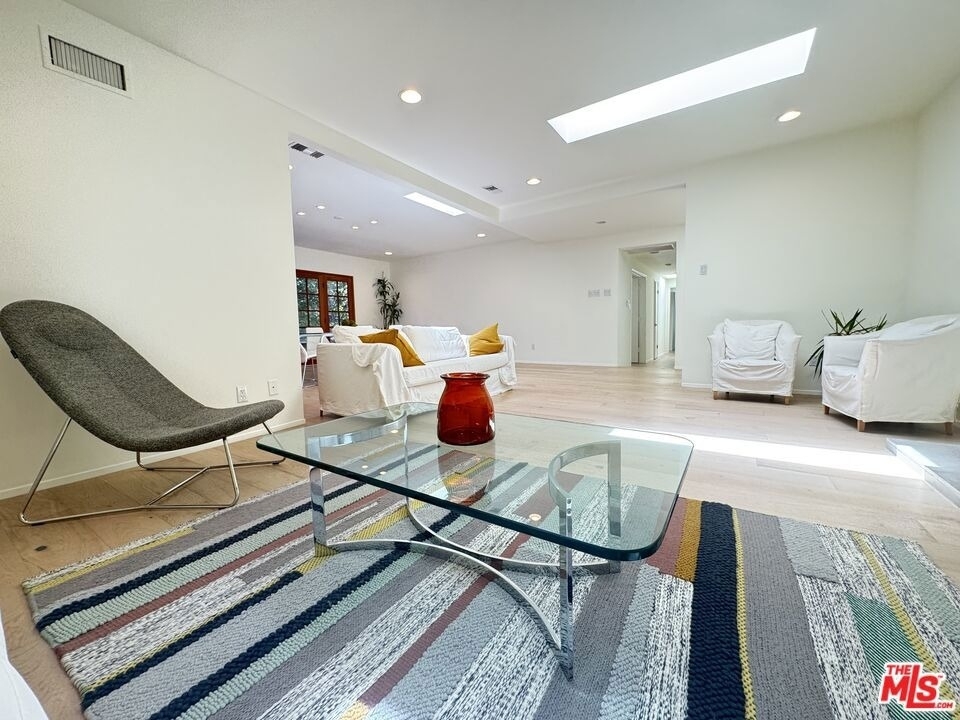7586 Woodrow Wilson Drive - Photo 4