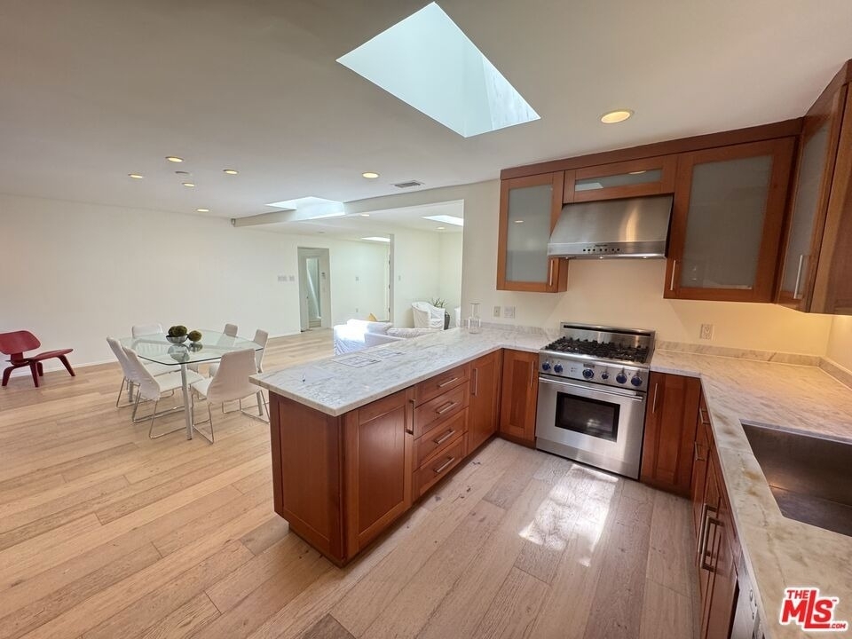 7586 Woodrow Wilson Drive - Photo 10