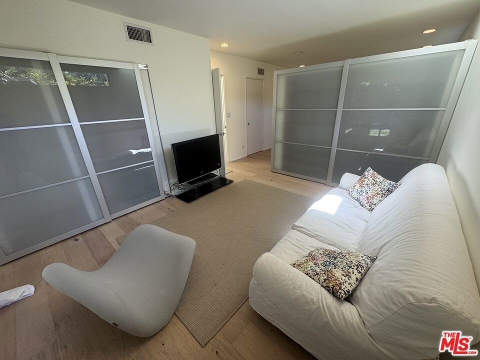 7586 Woodrow Wilson Drive - Photo 21