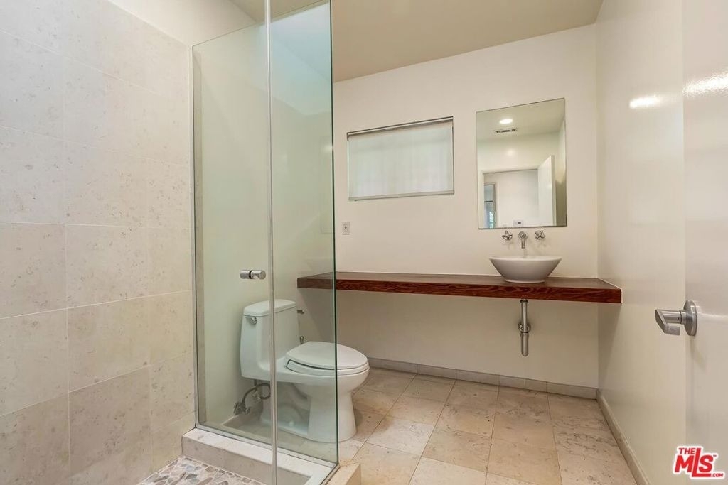 7586 Woodrow Wilson Drive - Photo 22