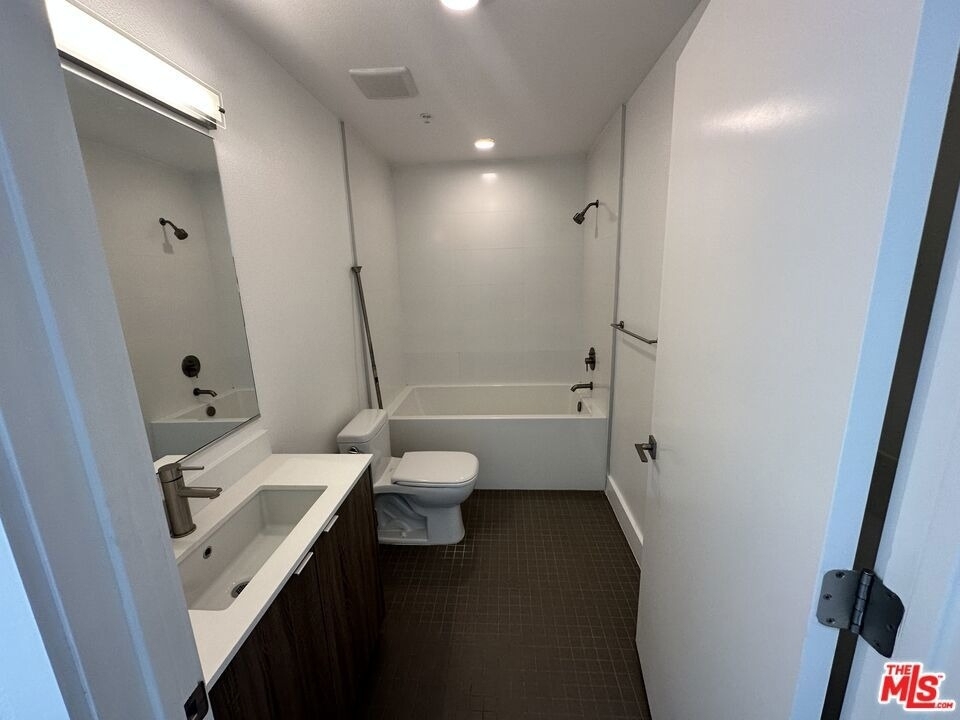 4210 Del Rey Avenue - Photo 14