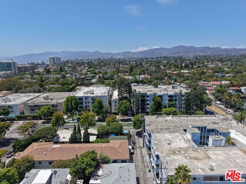 311 Montana Avenue - Photo 24