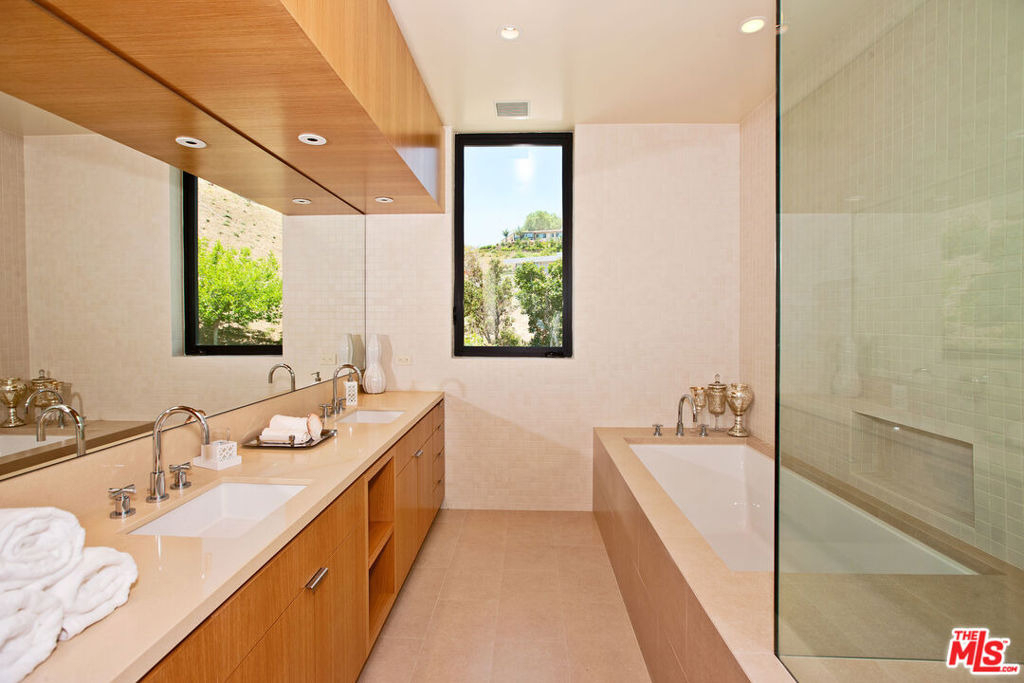 6228 Sycamore Meadows Drive - Photo 22