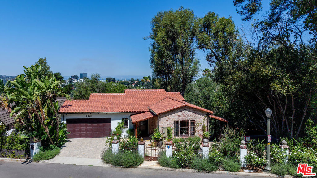 3475 N Knoll Drive - Photo 0