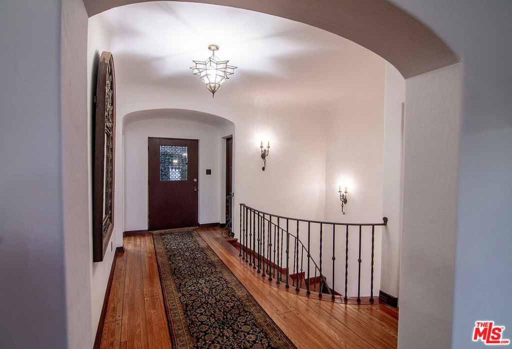 3475 N Knoll Drive - Photo 6