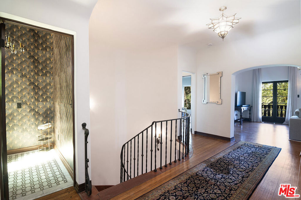 3475 N Knoll Drive - Photo 5