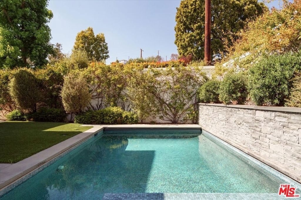 14750 Bestor Boulevard - Photo 11