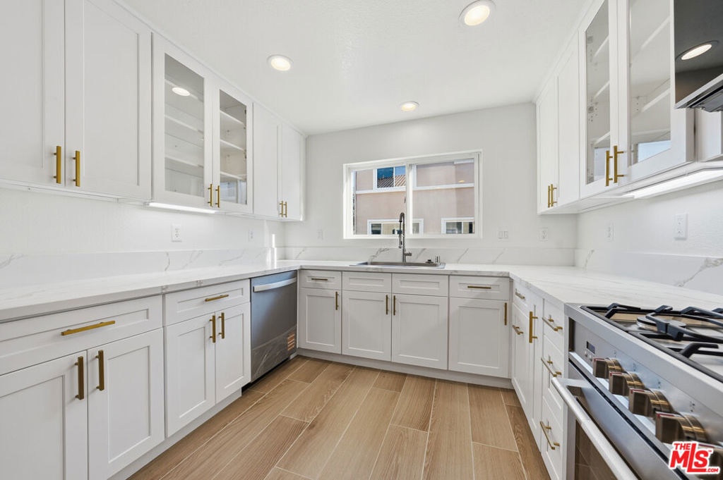 25715 Wagner Way - Photo 0